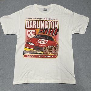 Vintage 2007 NASCAR Southern 500 Darlington Y2K White Size Large Dodge